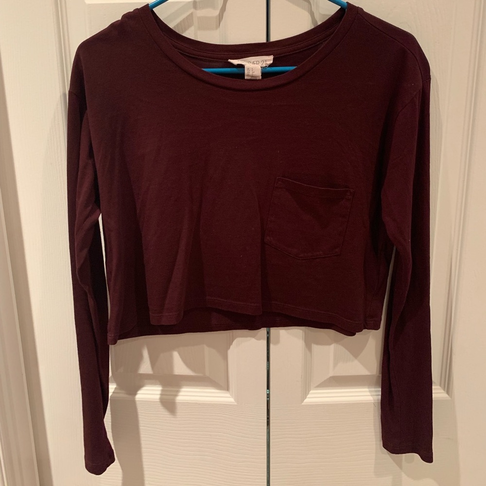 Cropped maroon top